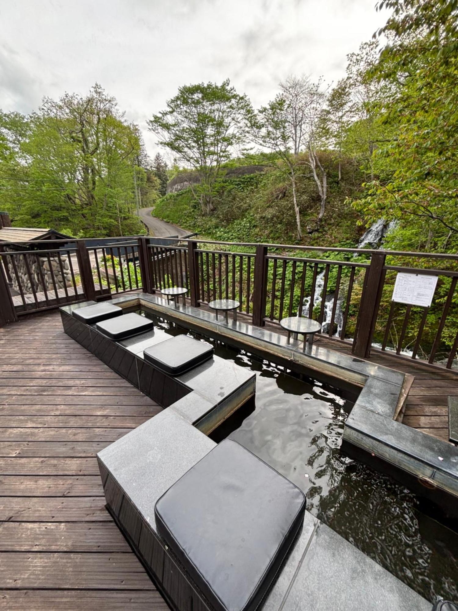 Готель Niseko Konbu Onsen Tsuruga Moku-No-Sho Екстер'єр фото