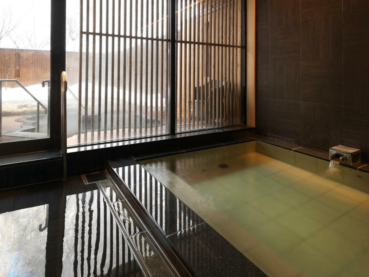 Готель Niseko Konbu Onsen Tsuruga Moku-No-Sho Екстер'єр фото