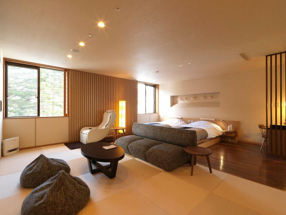 Готель Niseko Konbu Onsen Tsuruga Moku-No-Sho Екстер'єр фото