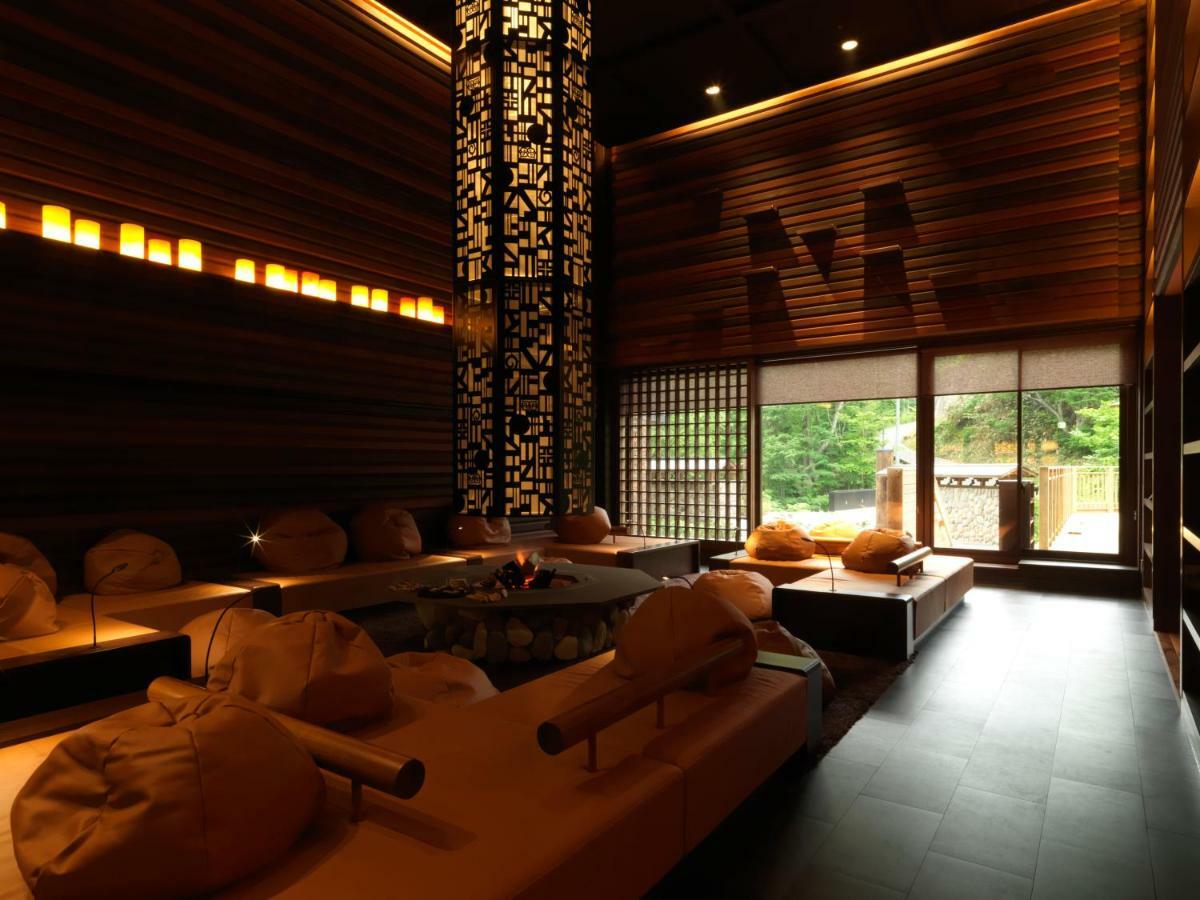 Готель Niseko Konbu Onsen Tsuruga Moku-No-Sho Екстер'єр фото
