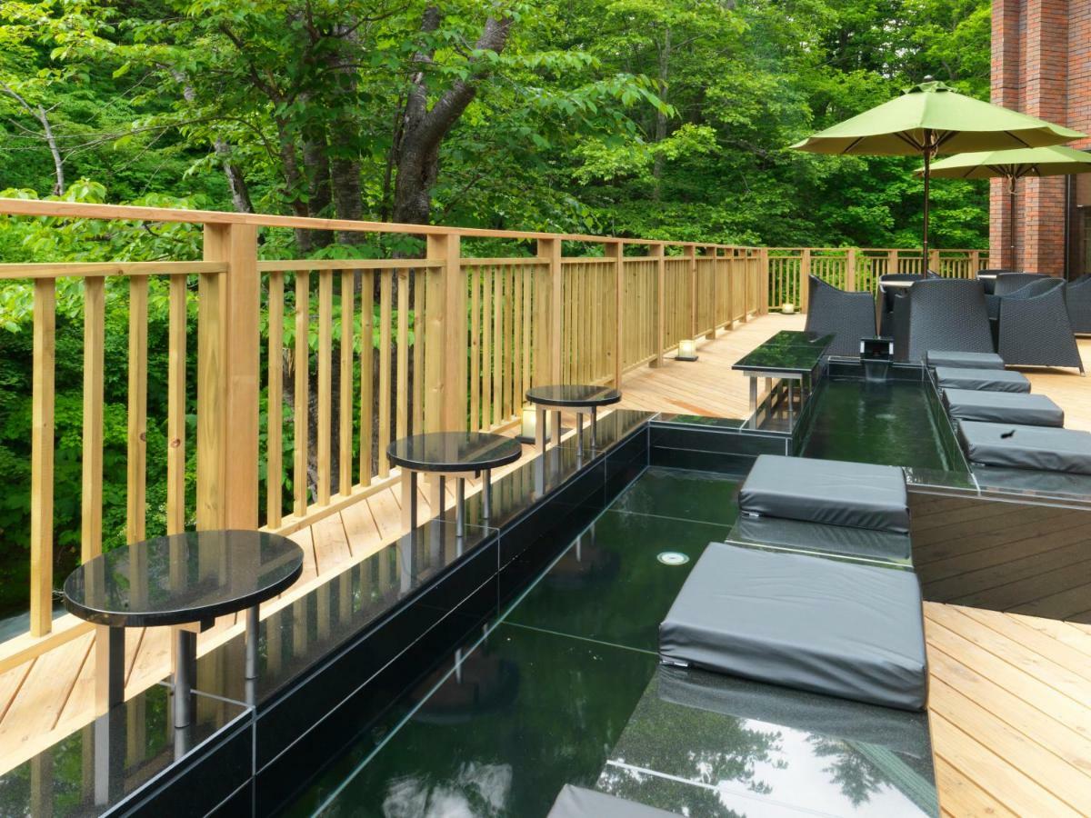 Готель Niseko Konbu Onsen Tsuruga Moku-No-Sho Екстер'єр фото