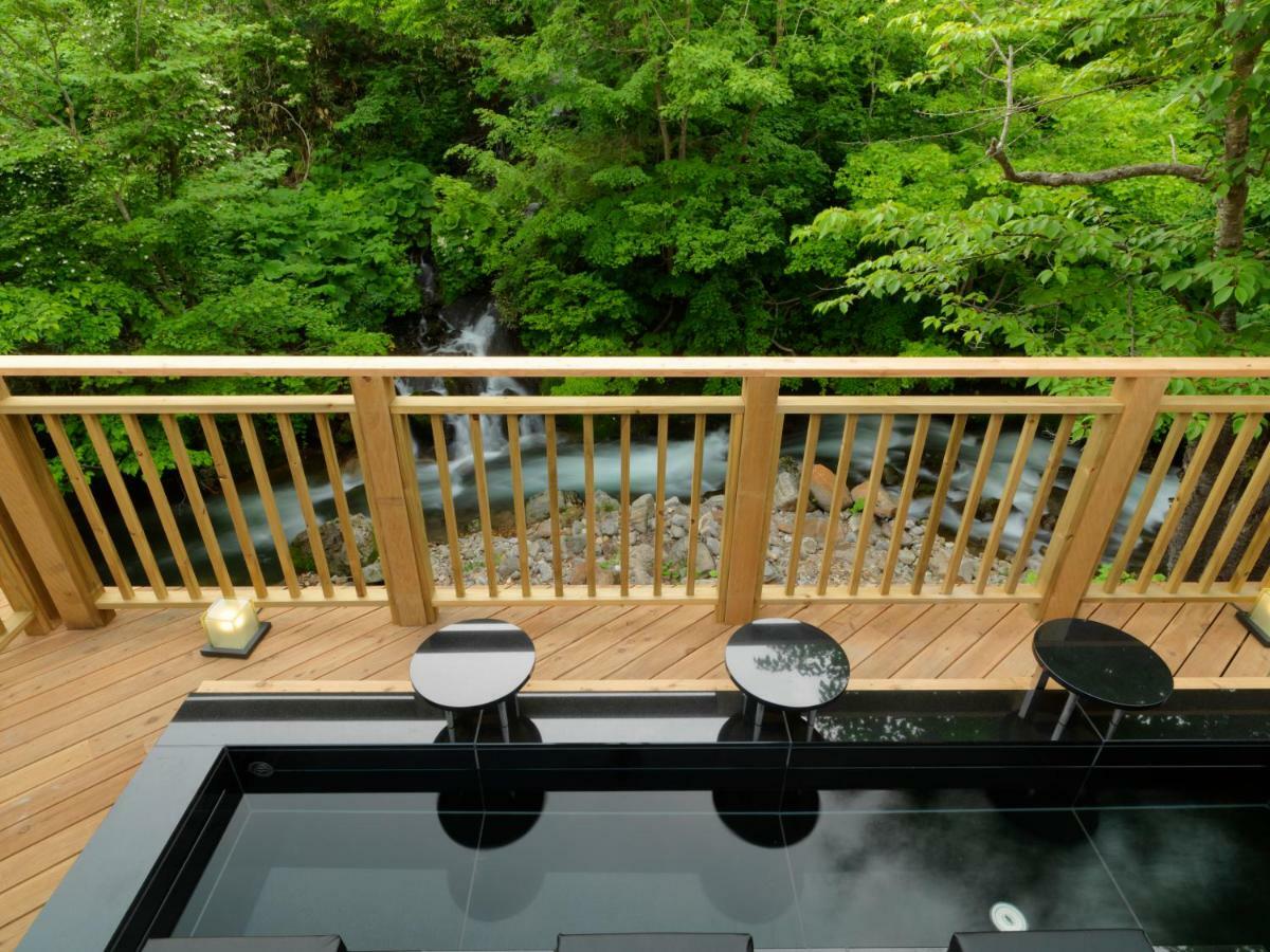Готель Niseko Konbu Onsen Tsuruga Moku-No-Sho Екстер'єр фото