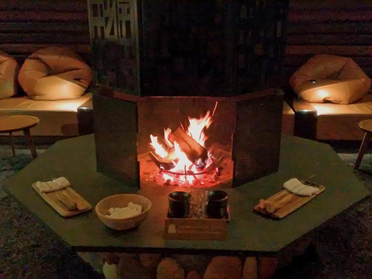 Готель Niseko Konbu Onsen Tsuruga Moku-No-Sho Екстер'єр фото